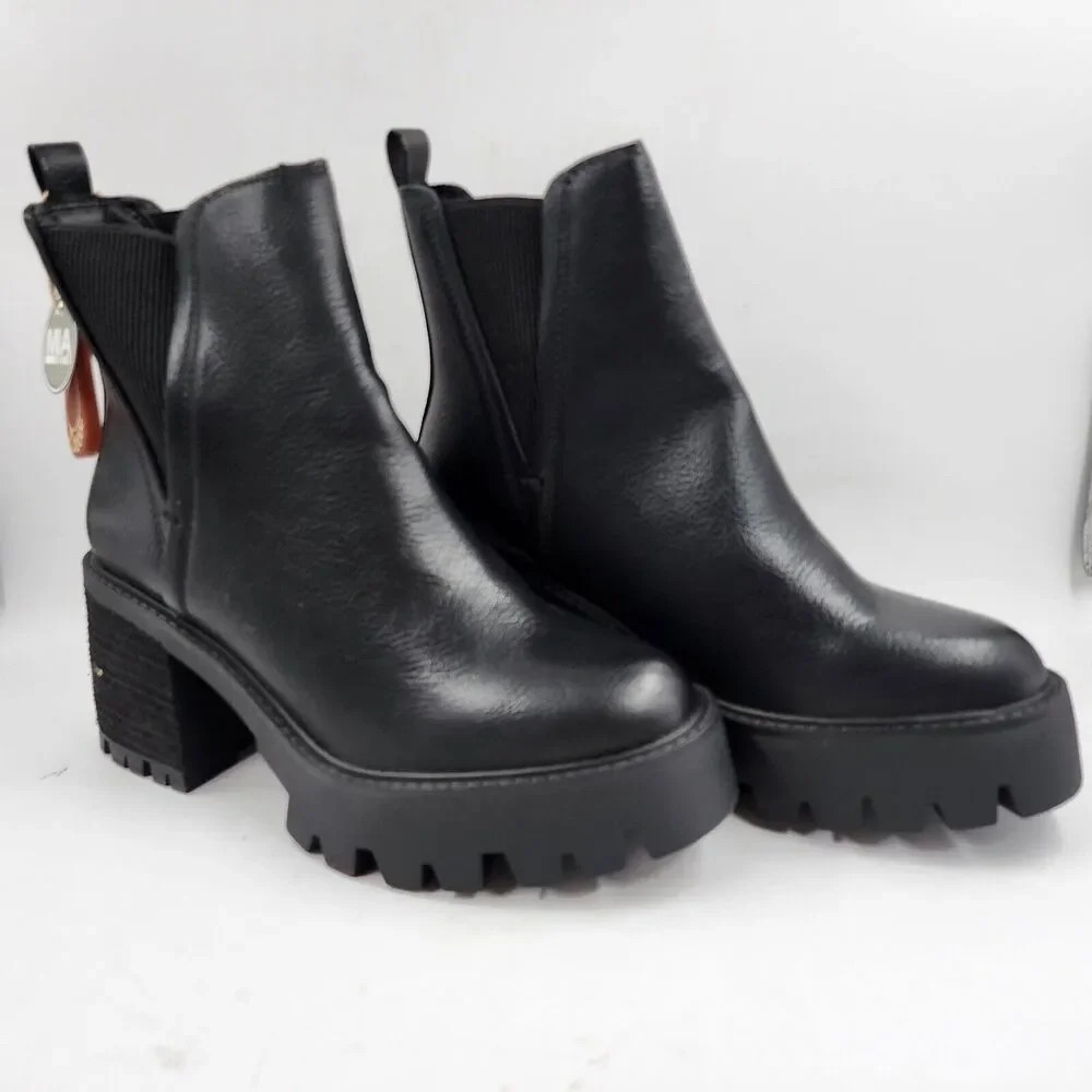 MIA Black Platform Lug Heel Chelsea Boots - Picture 4 of 10
